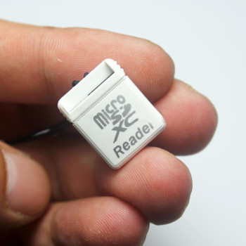 Micro SD CARD READER / Бял / Micro SD CARD READER / Бял /