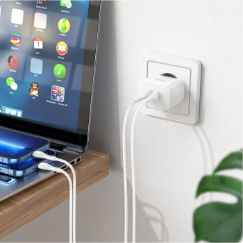 HOCO N29 35W двоен PD Адаптер с два USB-C изхода - Бял