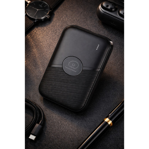 WUW Y142 Powerbank – 5000mAh, Li-ion, 22.5W, Черен WUW Y142 Powerbank – 5000mAh, Li-ion, 22.5W, Черен