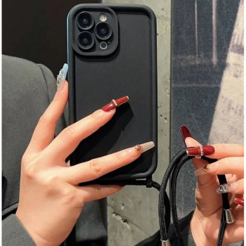 TP-16 Силиконов калъф с връзка за iPhone 15 - Черен